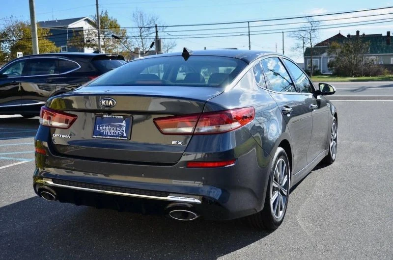 2019 Kia Optima/K5 - Image 10 of 12