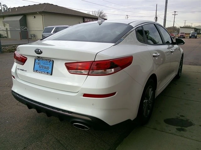 2019 Kia Optima/K5 - Image 5 of 10