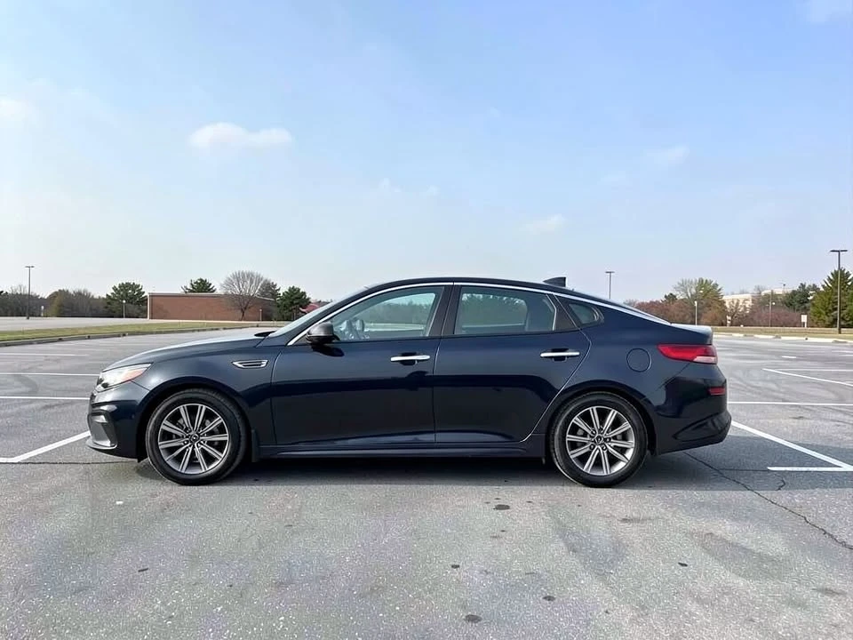 2019 Kia Optima/K5 - Image 8 of 20