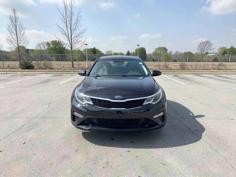 2019 Kia Optima/K5 - Image 2 of 20