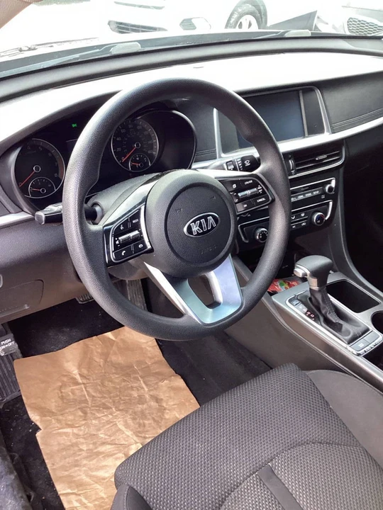 2019 Kia Optima/K5 - Image 8 of 15