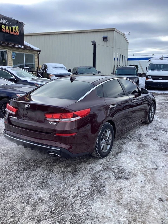 2019 Kia Optima/K5 - Image 2 of 15