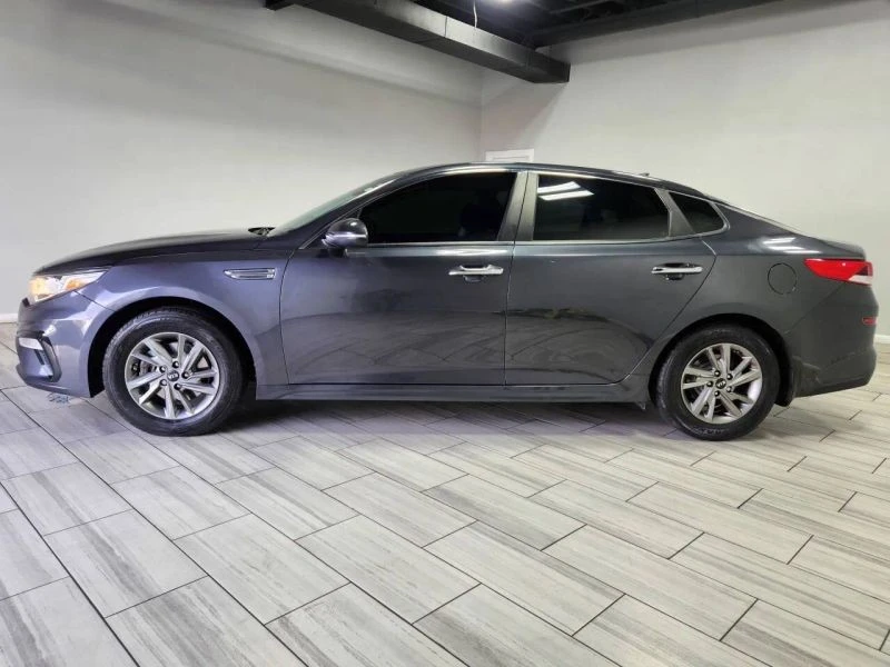 2019 Kia Optima/K5 - Image 2 of 12