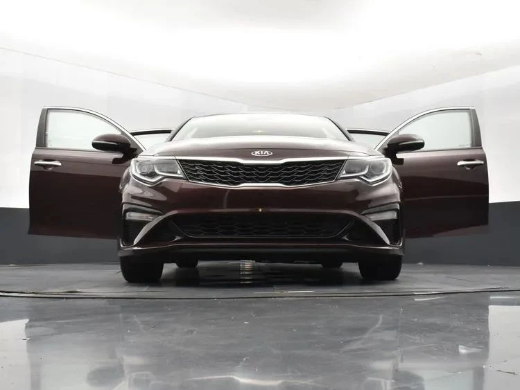 2019 Kia Optima/K5 - Image 11 of 12