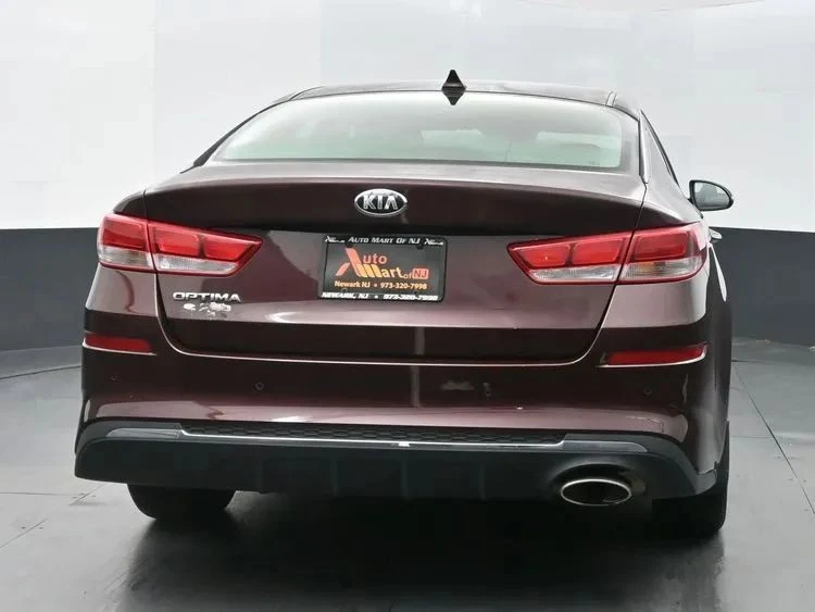 2019 Kia Optima/K5 - Image 8 of 12