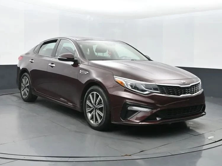 2019 Kia Optima/K5 - Image 2 of 12