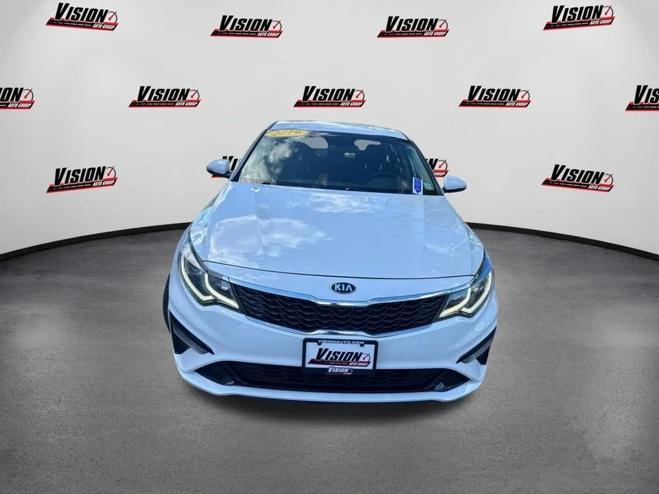 2019 Kia Optima/K5 - Image 2 of 12