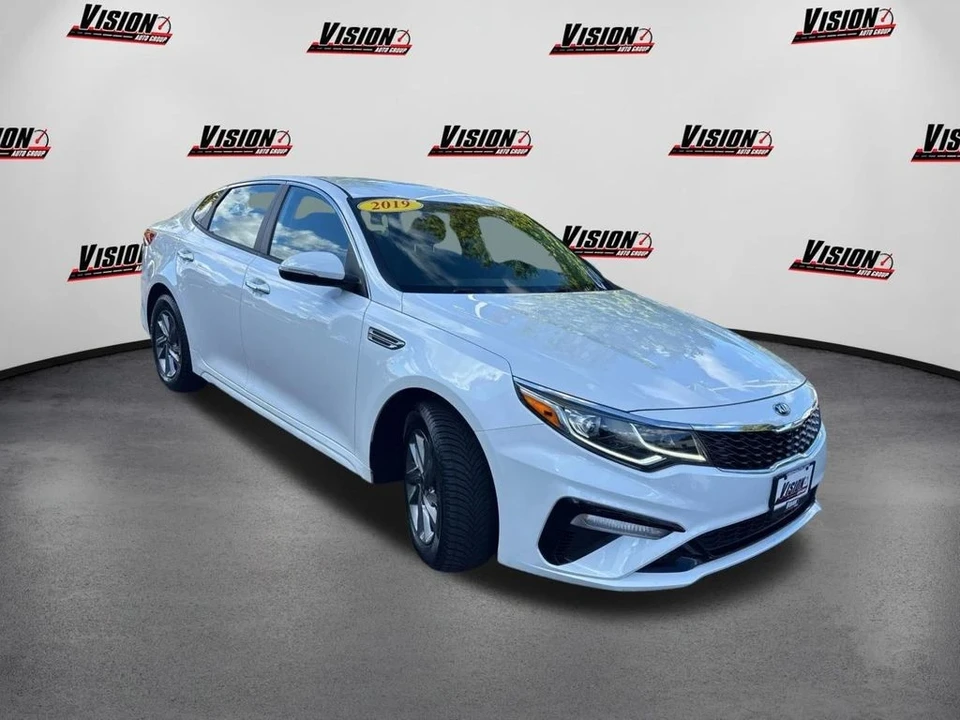 2019 Kia Optima/K5 - Image 3 of 12