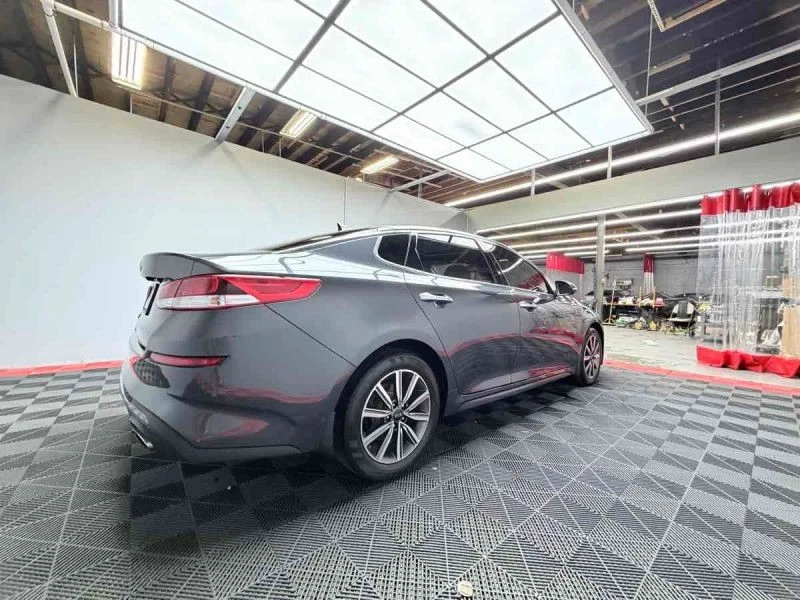 2019 Kia Optima/K5 - Image 9 of 12