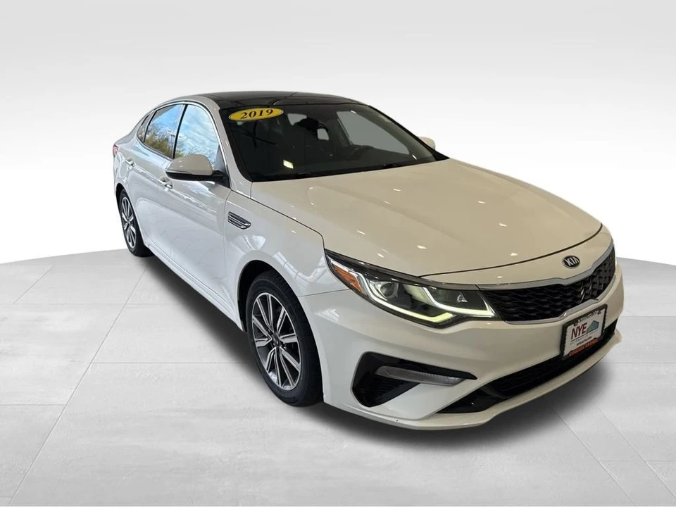 2019 Kia Optima/K5 - Image 8 of 12