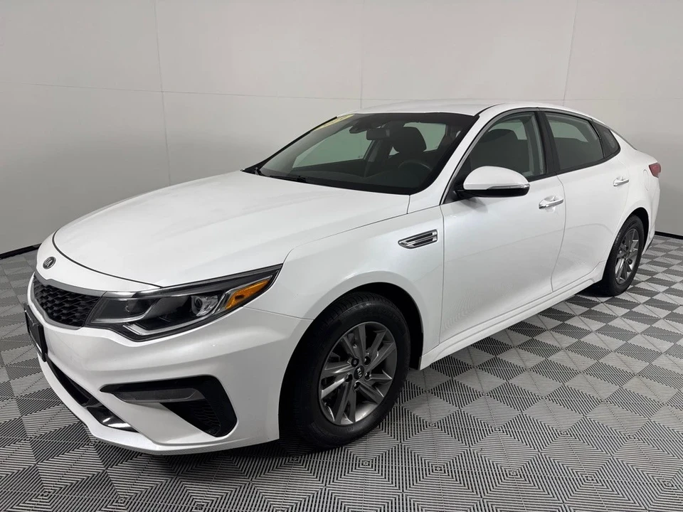 2019 Kia Optima/K5 - Image 10 of 21