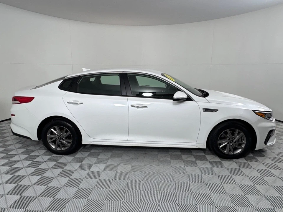 2019 Kia Optima/K5 - Image 4 of 21