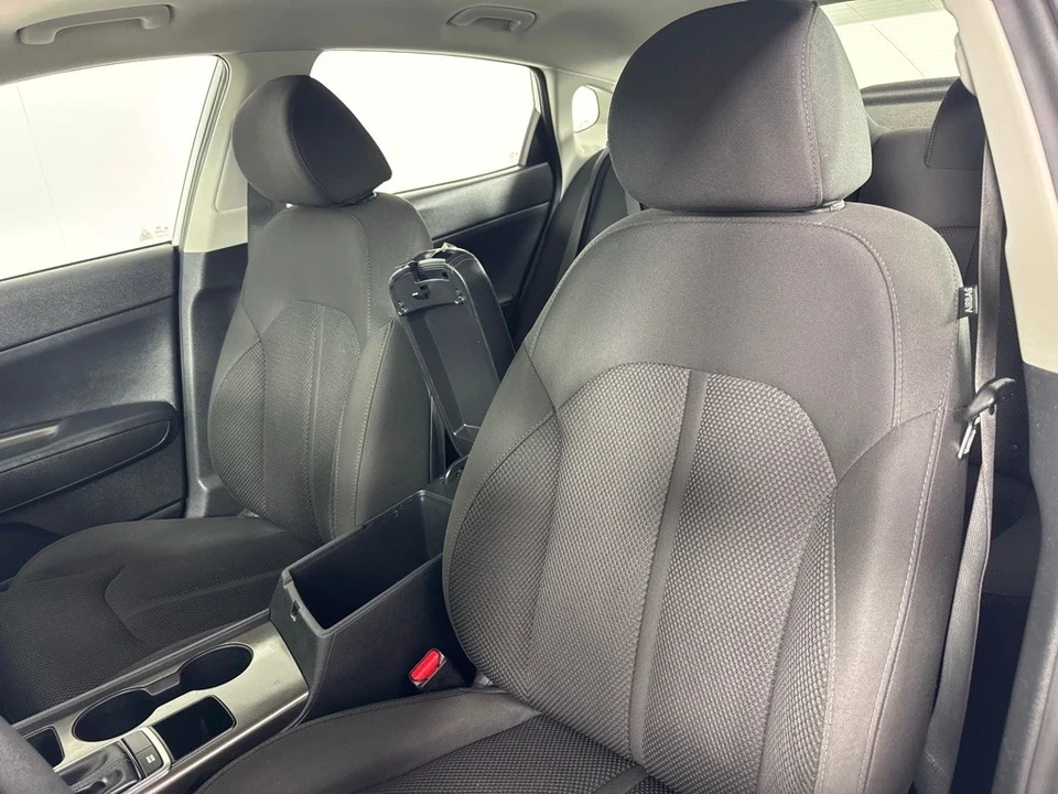 2019 Kia Optima/K5 - Image 15 of 21