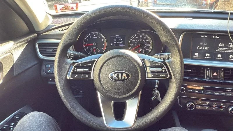 2019 Kia Optima/K5 - Image 10 of 12