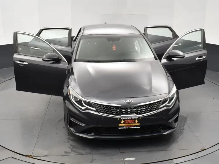 2019 Kia Optima/K5 - Image 10 of 12
