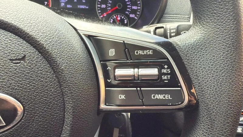 2019 Kia Optima/K5 - Image 11 of 12