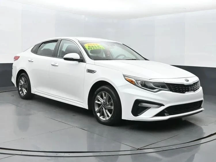 2019 Kia Optima/K5 - Image 2 of 12