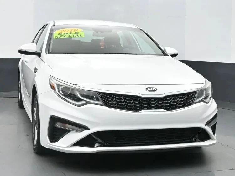 2019 Kia Optima/K5 - Image 3 of 12