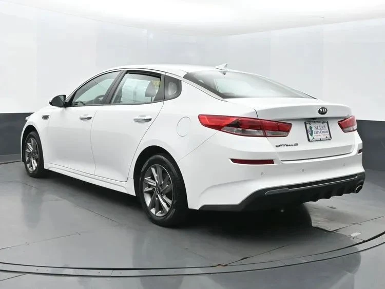 2019 Kia Optima/K5 - Image 9 of 12