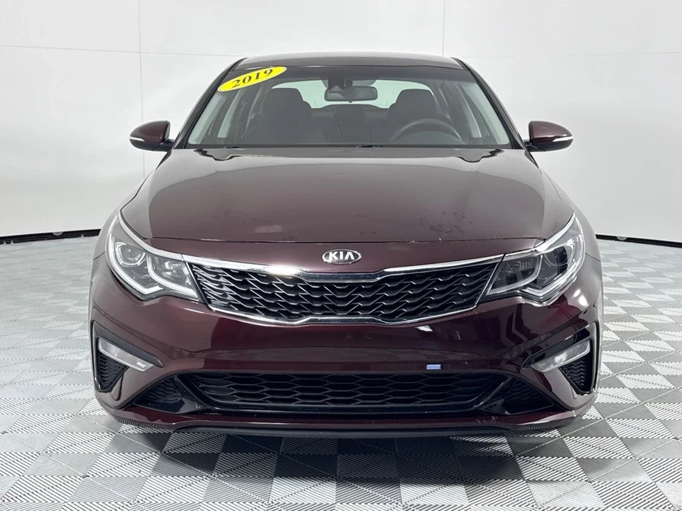 2019 Kia Optima/K5 - Image 10 of 12
