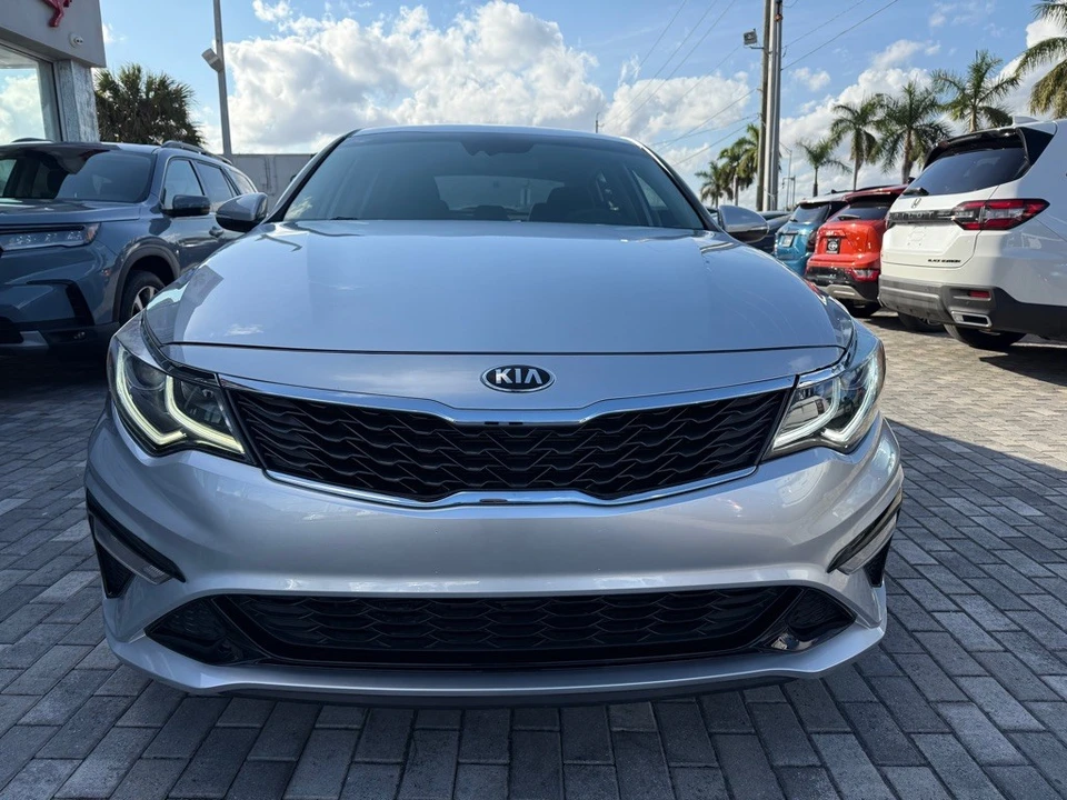 2019 Kia Optima/K5 - Image 2 of 21