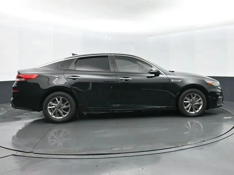 2019 Kia Optima/K5 - Image 4 of 12