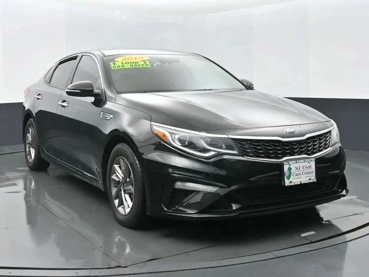 2019 Kia Optima/K5 - Image 2 of 12