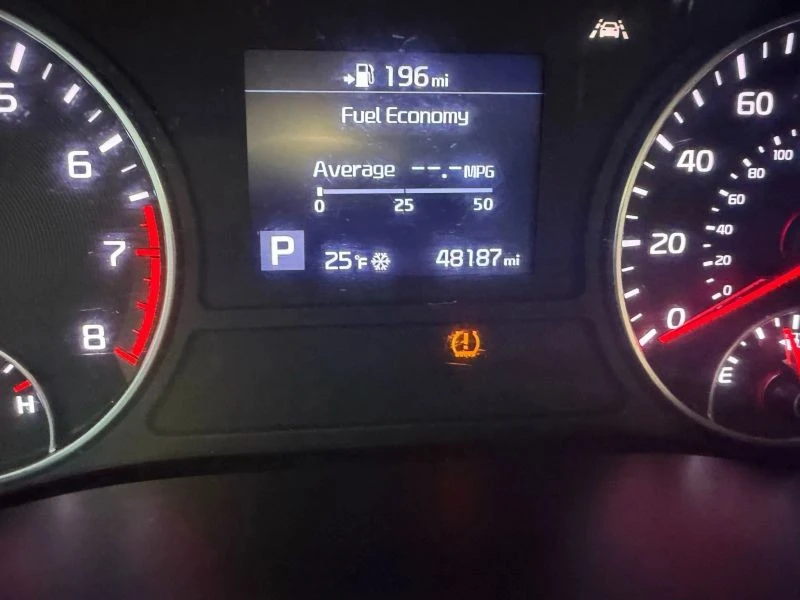 2019 Kia Optima/K5 - Image 11 of 12
