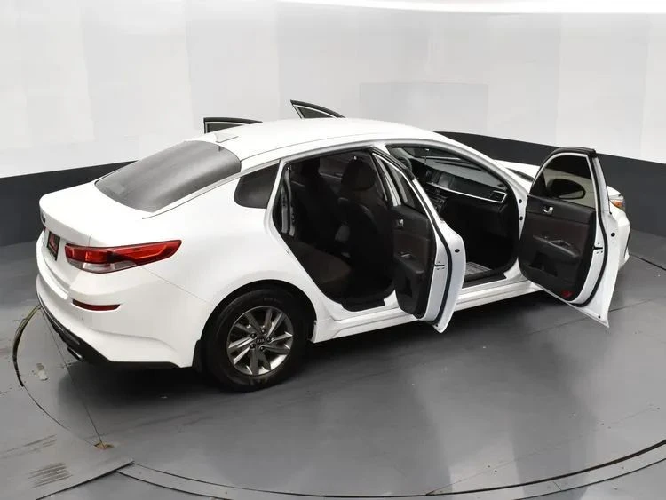 2019 Kia Optima/K5 - Image 6 of 12