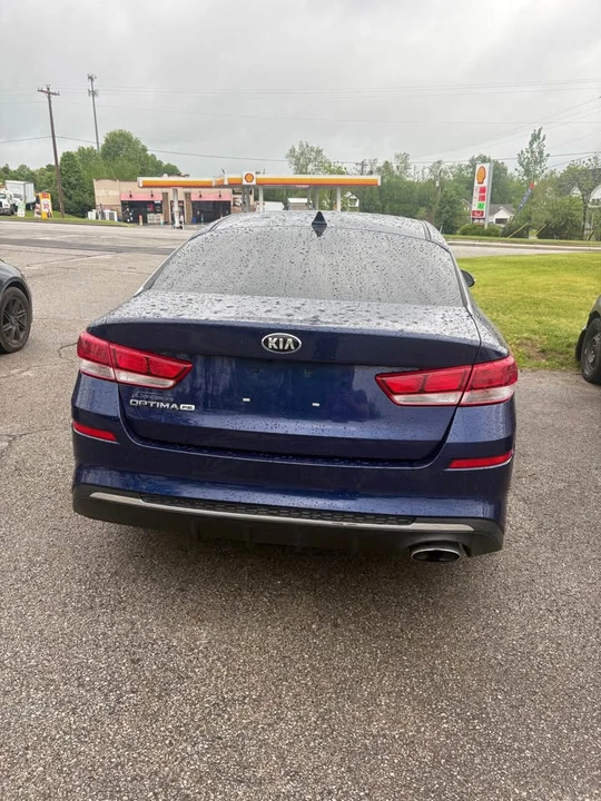 2019 Kia Optima/K5 - Image 2 of 7
