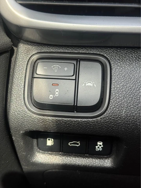 2019 Kia Optima/K5 - Image 11 of 15