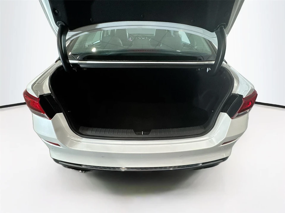 2019 Kia Optima/K5 - Image 16 of 21