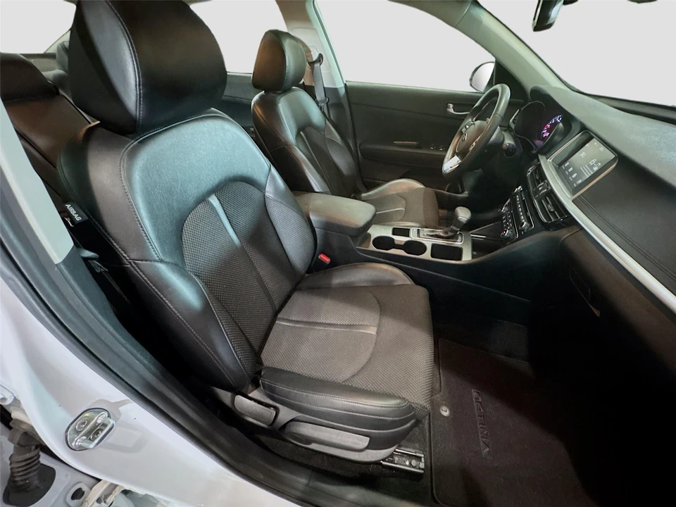2019 Kia Optima/K5 - Image 18 of 21