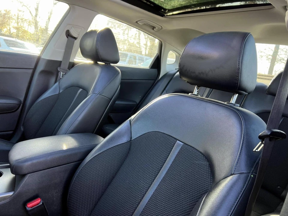 2019 Kia Optima/K5 - Image 9 of 21