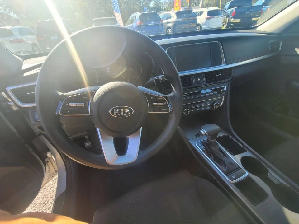 2019 Kia Optima/K5 - Image 10 of 12