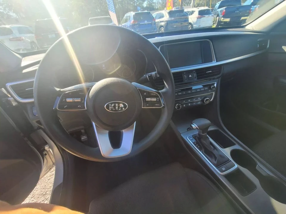 2019 Kia Optima/K5 - Image 10 of 12
