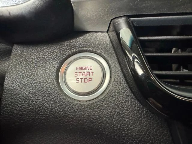 2019 Kia Optima/K5 - Image 17 of 21