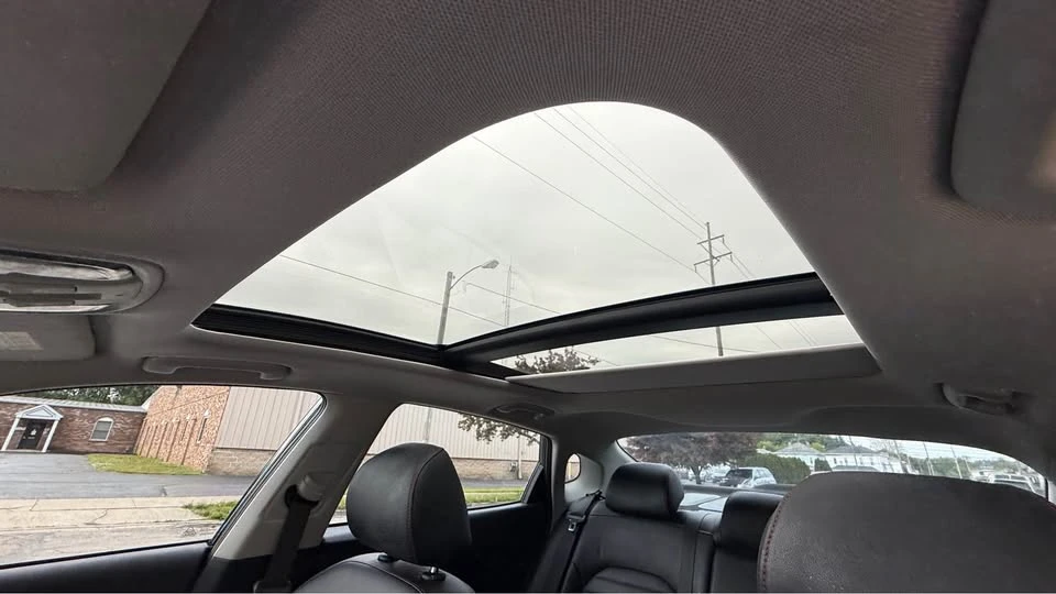 2019 Kia Optima/K5 - Image 10 of 21
