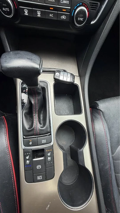 2019 Kia Optima/K5 - Image 17 of 21