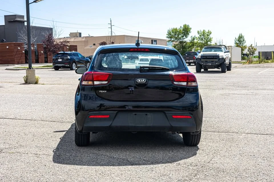 2019 Kia Rio - Image 4 of 13