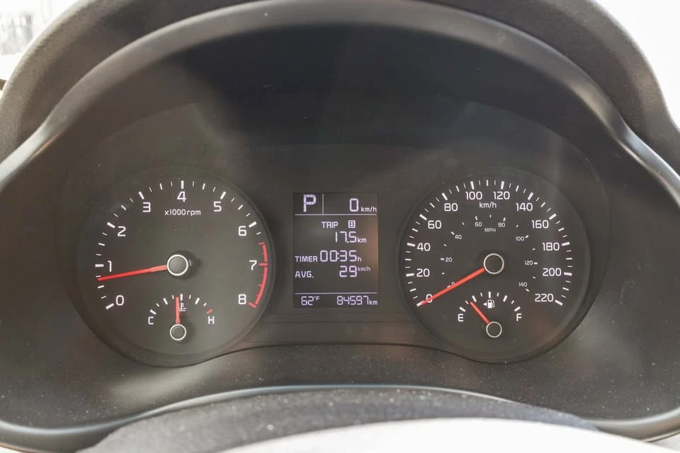 2019 Kia Rio - Image 10 of 13