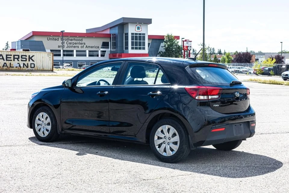 2019 Kia Rio - Image 5 of 13