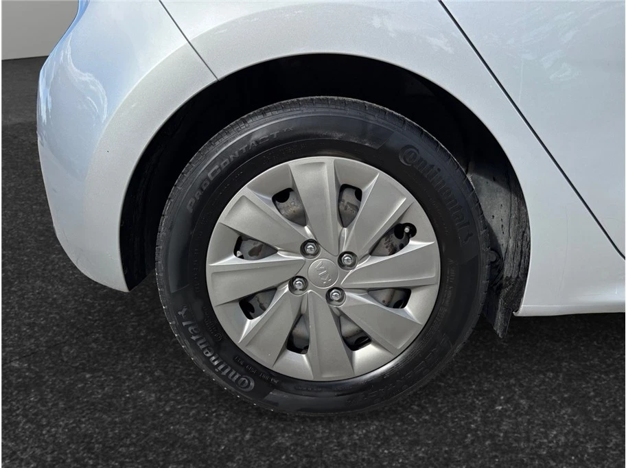 2019 Kia Rio - Image 12 of 12
