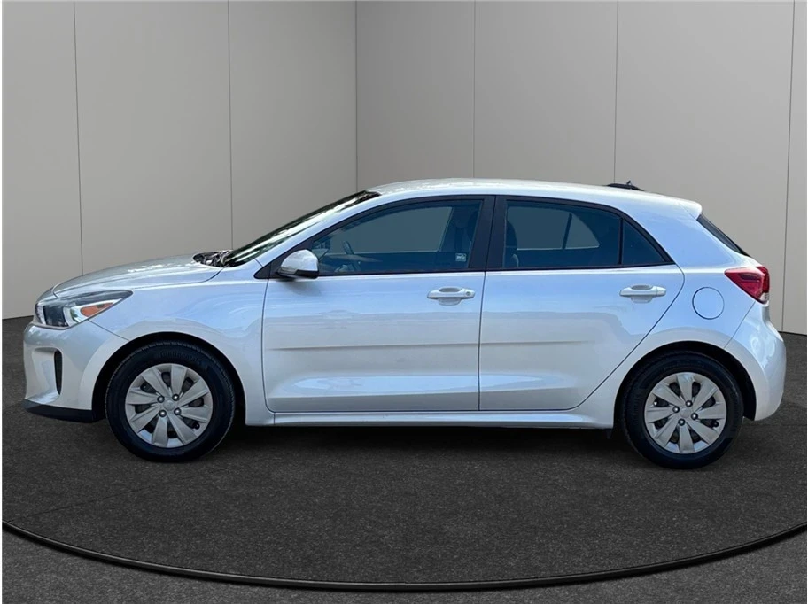 2019 Kia Rio - Image 5 of 12