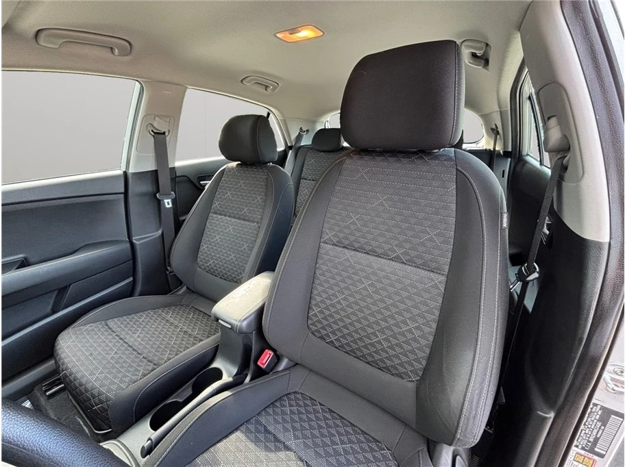 2019 Kia Rio - Image 13 of 21