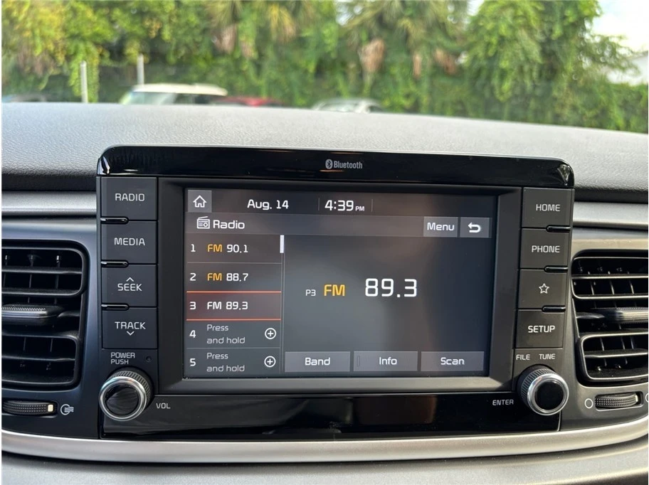 2019 Kia Rio - Image 20 of 21