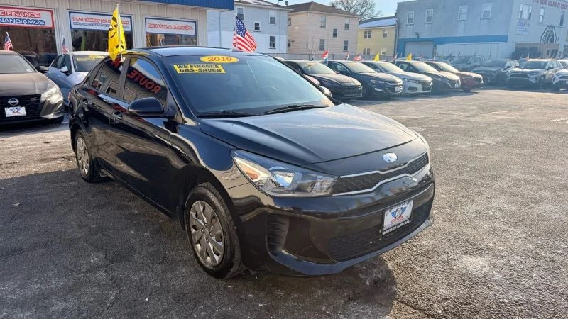 2019 Kia Rio - Image 2 of 12