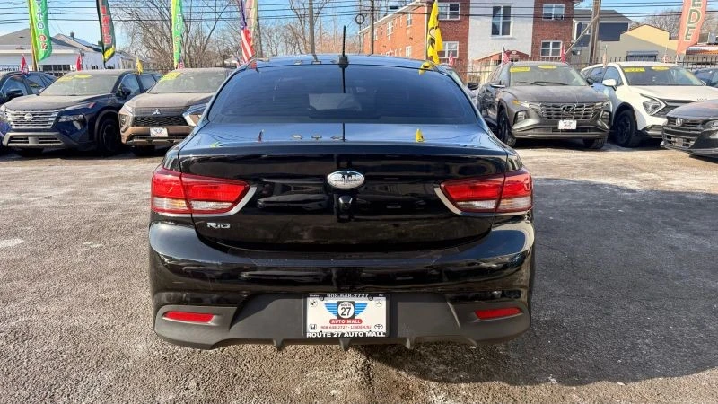 2019 Kia Rio - Image 6 of 12