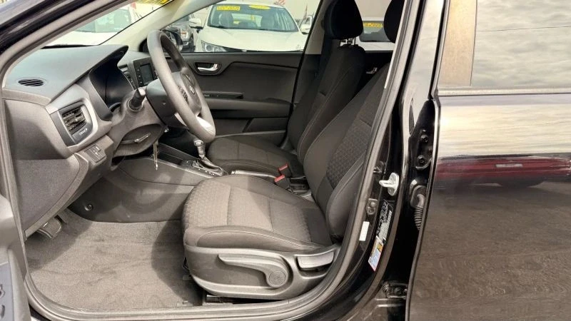 2019 Kia Rio - Image 12 of 12