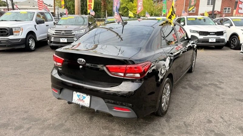 2019 Kia Rio - Image 7 of 12